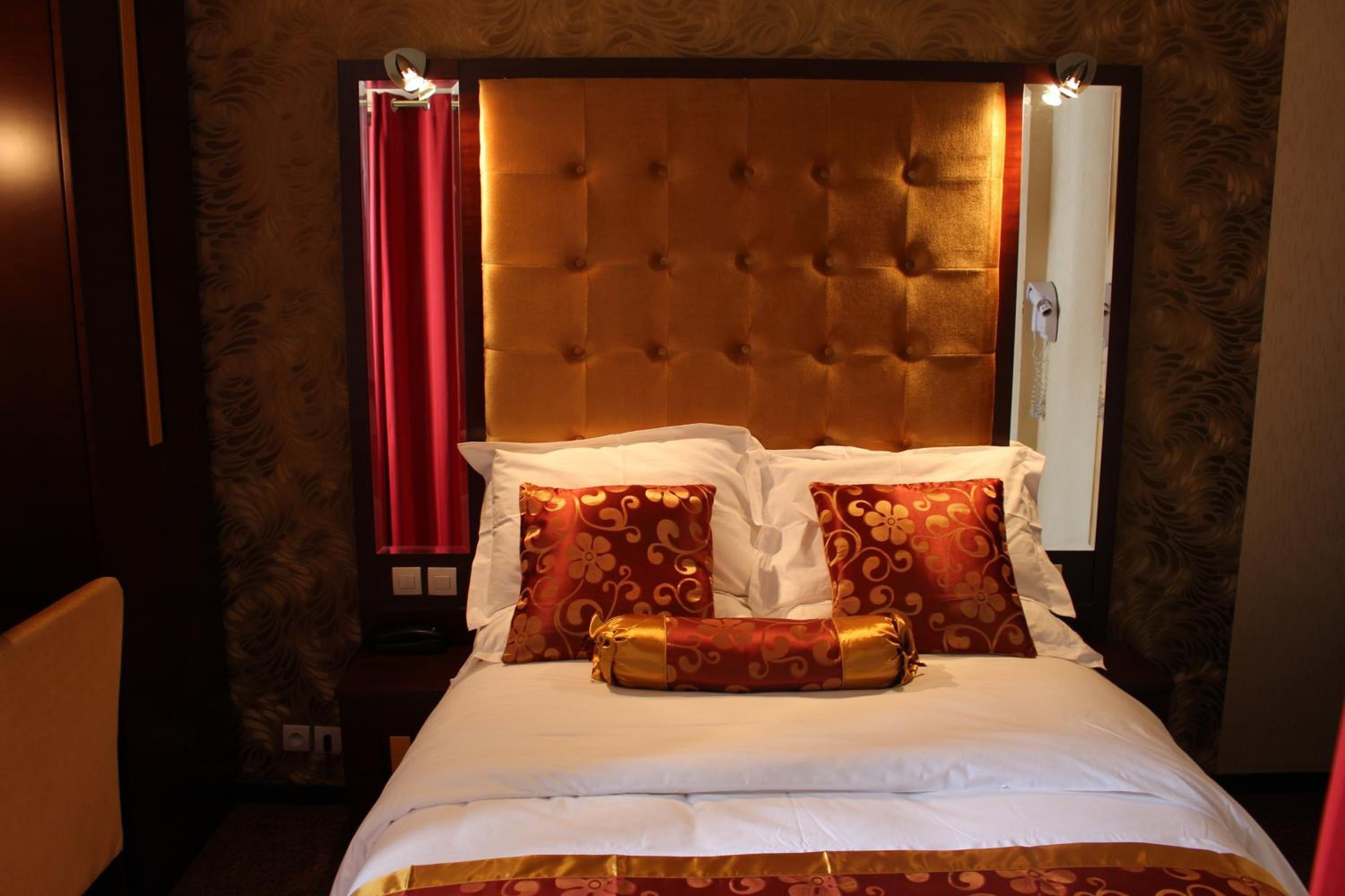 Des Buttes Chaumont Hotel