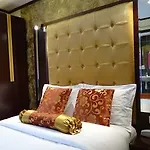 Des Buttes Chaumont Hotel Paris