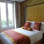 Hotel Des Buttes Chaumont Paris