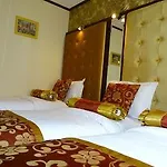 Des Buttes Chaumont Hotel 2*