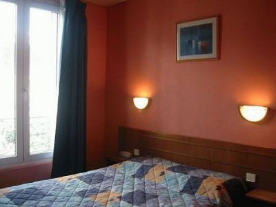 Des Buttes Chaumont Hotel 2*