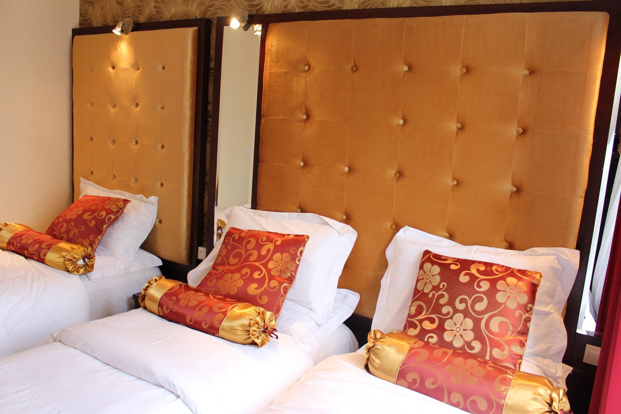 Des Buttes Chaumont Hotel Parigi