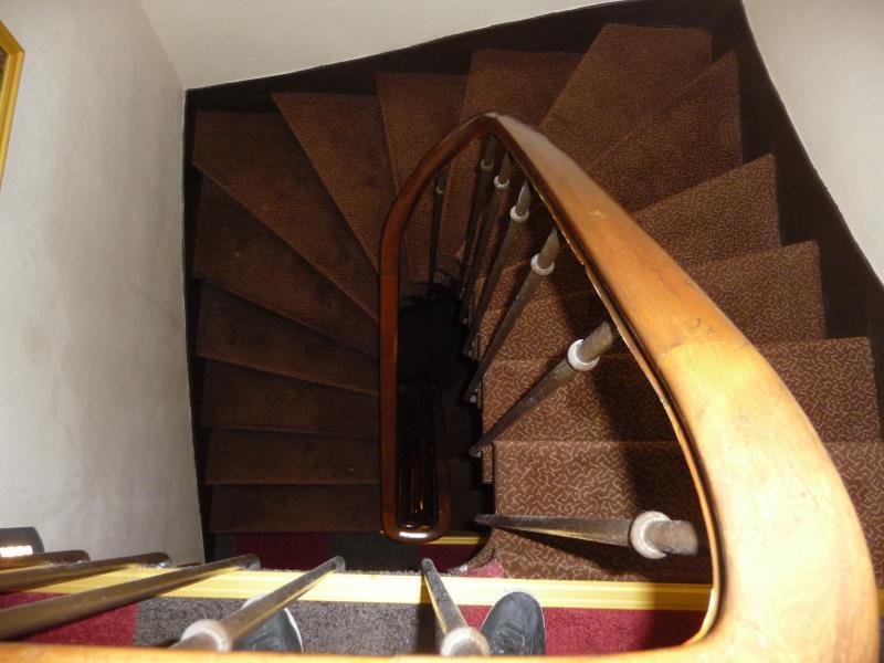 Hotel Des Buttes Chaumont Paris