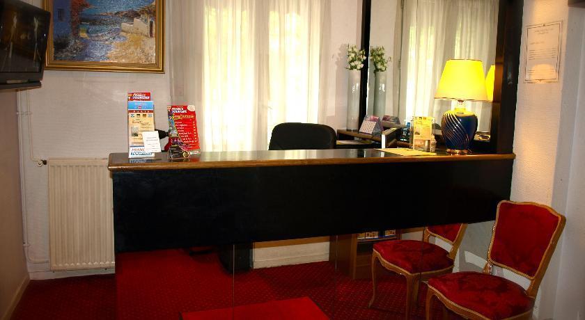 Des Buttes Chaumont Hotel